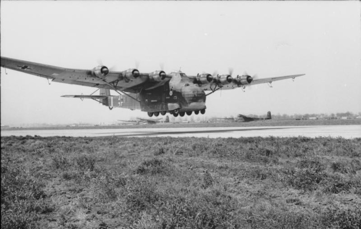 Messerschmitt Me 323 va tham vong chinh phuc chau Au cua Duc